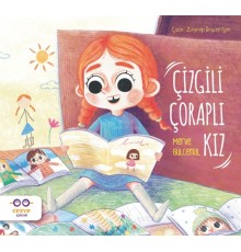 Çizgili Çoraplı Kız