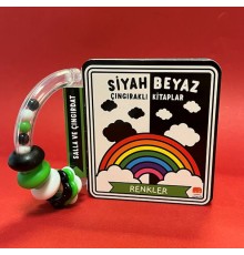 Siyah Beyaz Çıngıraklı Kitaplar Renkler
