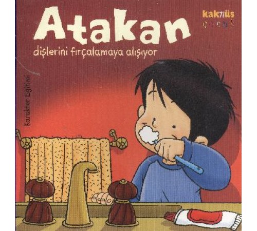 Atakan Dişlerini Fırçalamaya Alışıyor